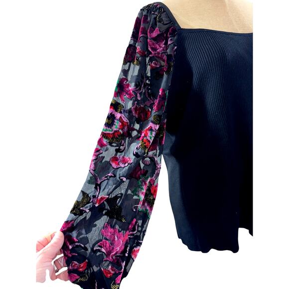 "CATO" Stunning Black Stretch Blouse,Velvet Burnout ,Sheer,Puff Sleeves,SZ 22/24 - Picture 2 of 10